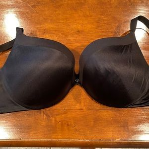 Victoria Secret Bra 38D